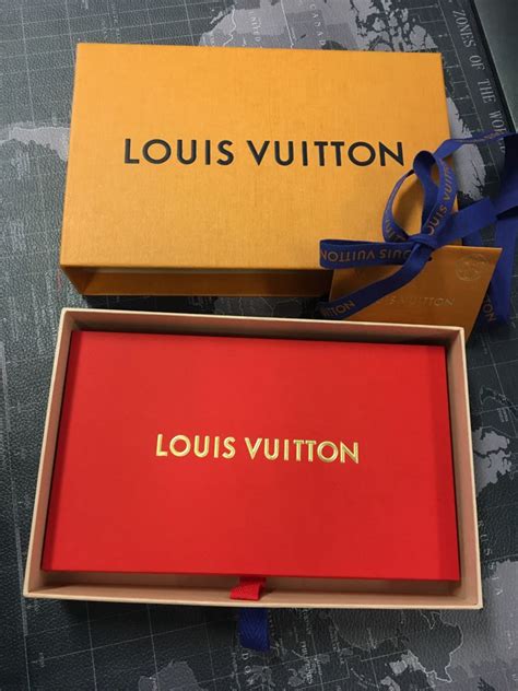 louis vuitton red packet.